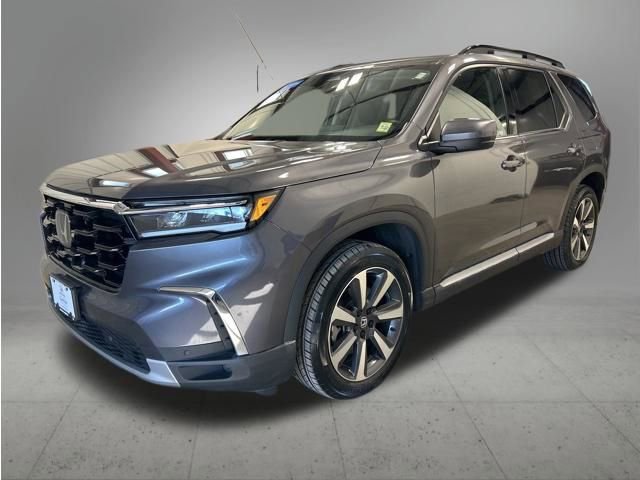 Certified 2023 Honda Pilot Touring image 1