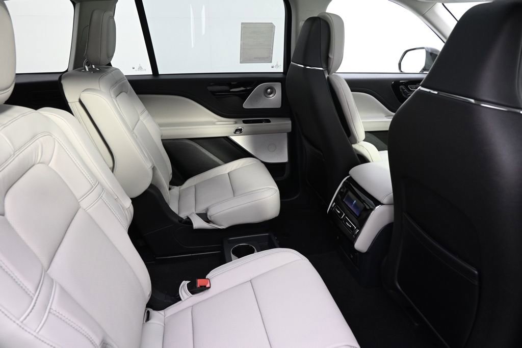 New 2026 Lincoln Aviator Reserve image 18