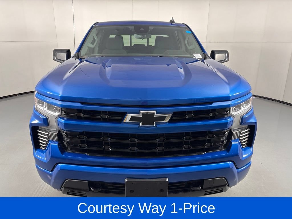 Used 2022 Chevrolet Silverado 1500 RST w/ Convenience Package II AWD/4WD image 4