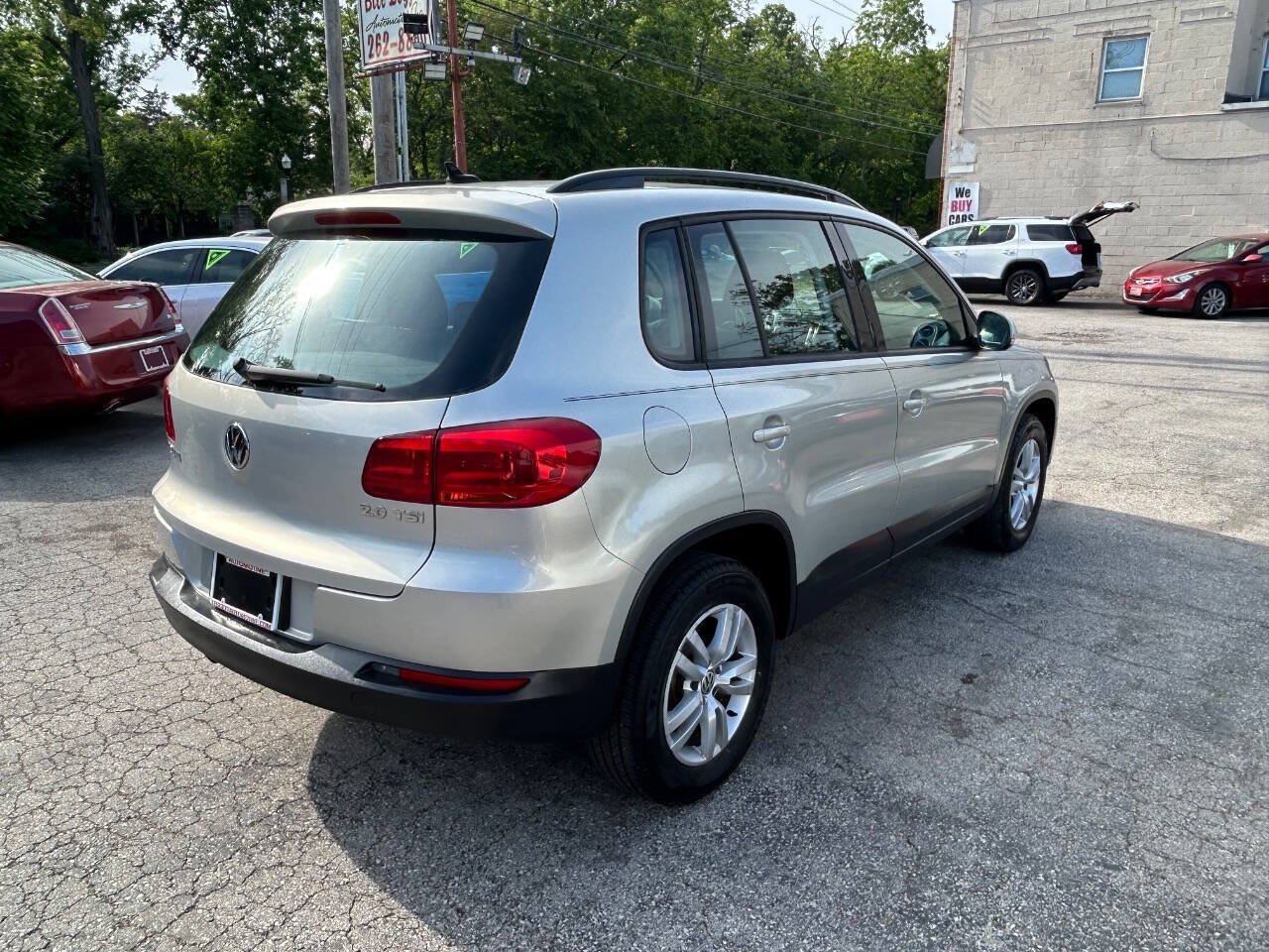 Used 2015 Volkswagen Tiguan S FWD image 12