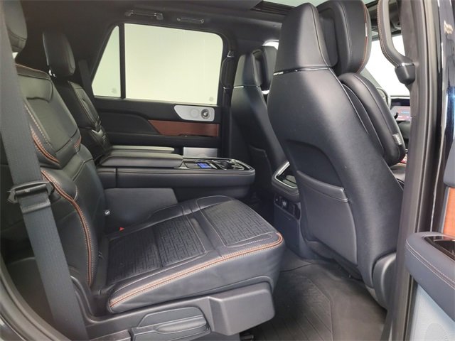 Used 2024 Lincoln Navigator Black Label image 17