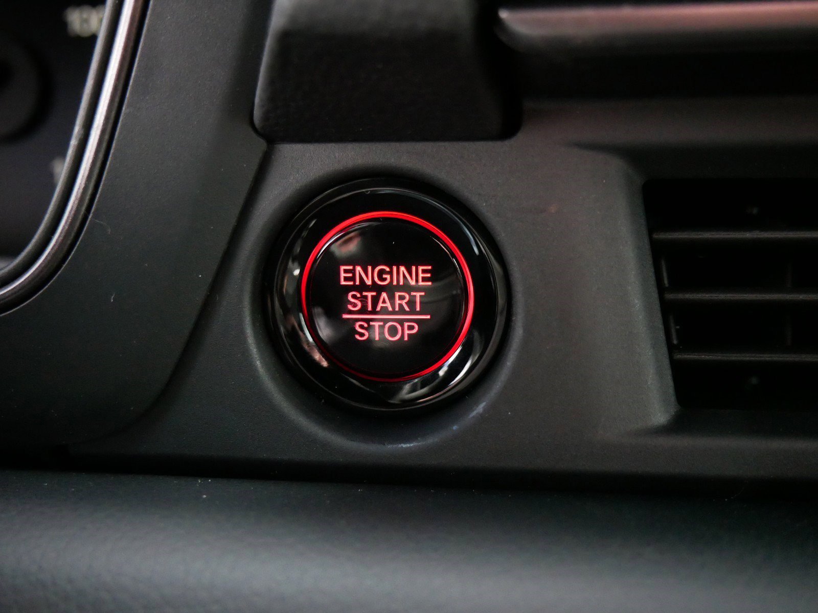 New 2025 Honda Pilot TrailSport image 27