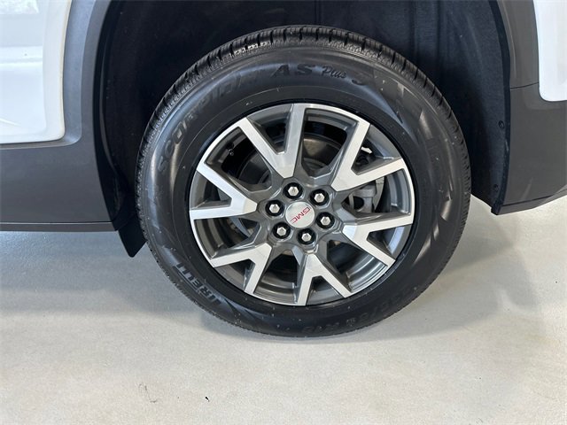 Certified 2023 GMC Acadia SLE image 14