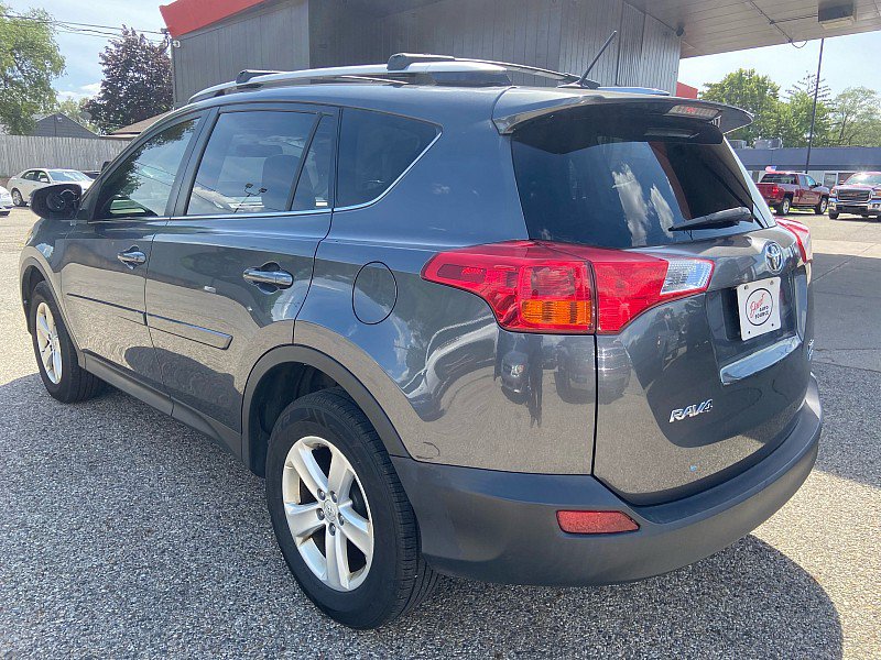 Used 2014 Toyota RAV4 XLE AWD/4WD image 3