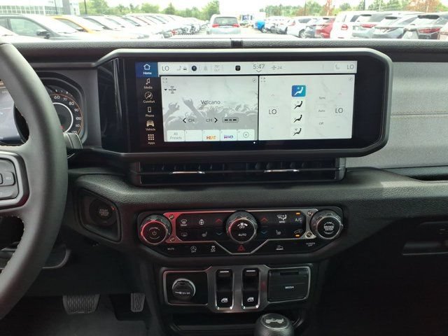 Used 2024 Jeep Wrangler Sport AWD/4WD image 10