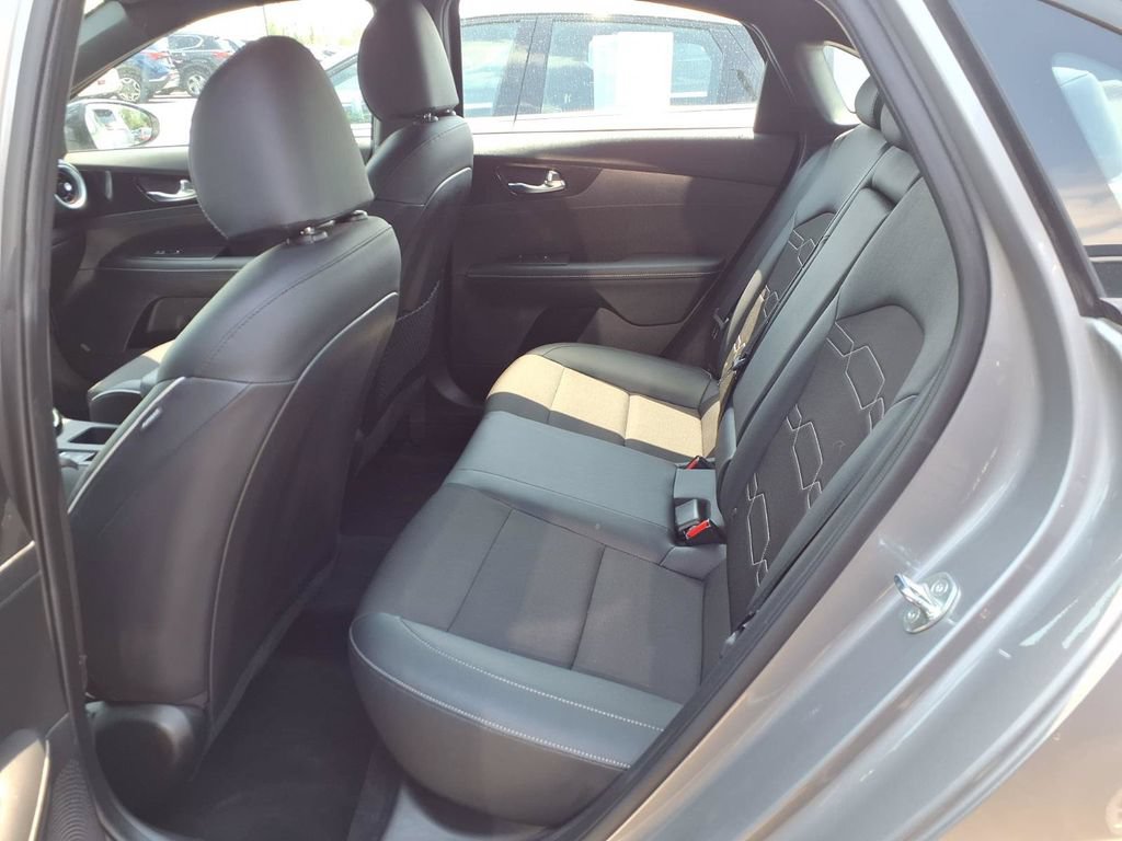 Used 2023 Kia Forte GT-Line w/ GT-Line Technology Package FWD image 18