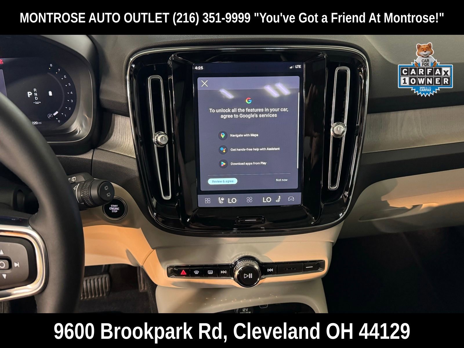 Used 2023 Volvo XC40 B5 Plus w/ Driver Assist Package image 23