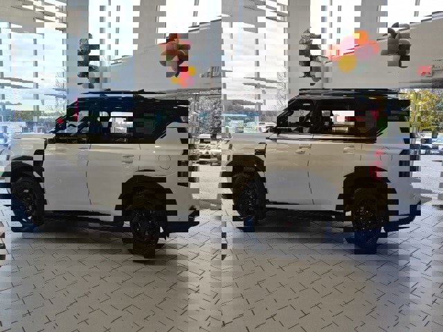 New 2025 Nissan Armada PRO-4X w/ Pro-4X Premium Package