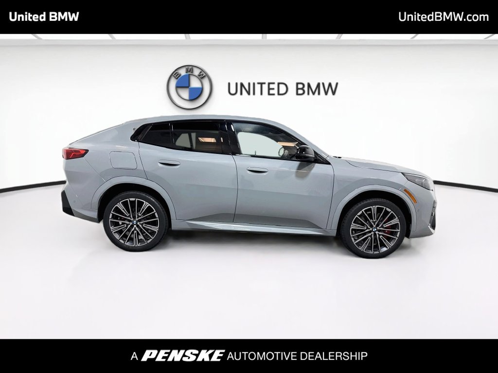 New 2027 BMW X2 xDrive28i w/ Technology Package AWD/4WD image 4