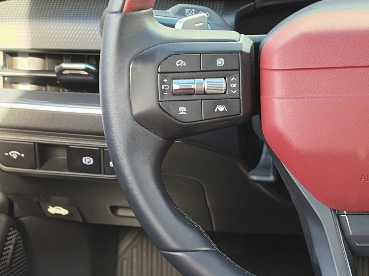Certified 2025 Kia K4 GT-Line w/ GT-Line Premium Package FWD image 22