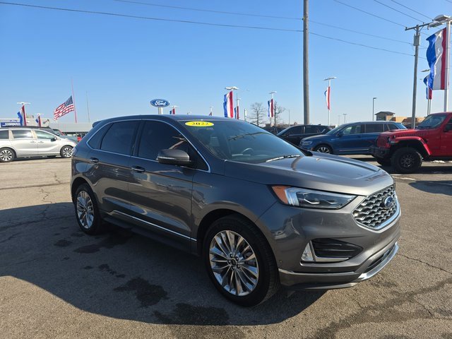Certified 2022 Ford Edge Titanium w/ Equipment Group 301A image 3