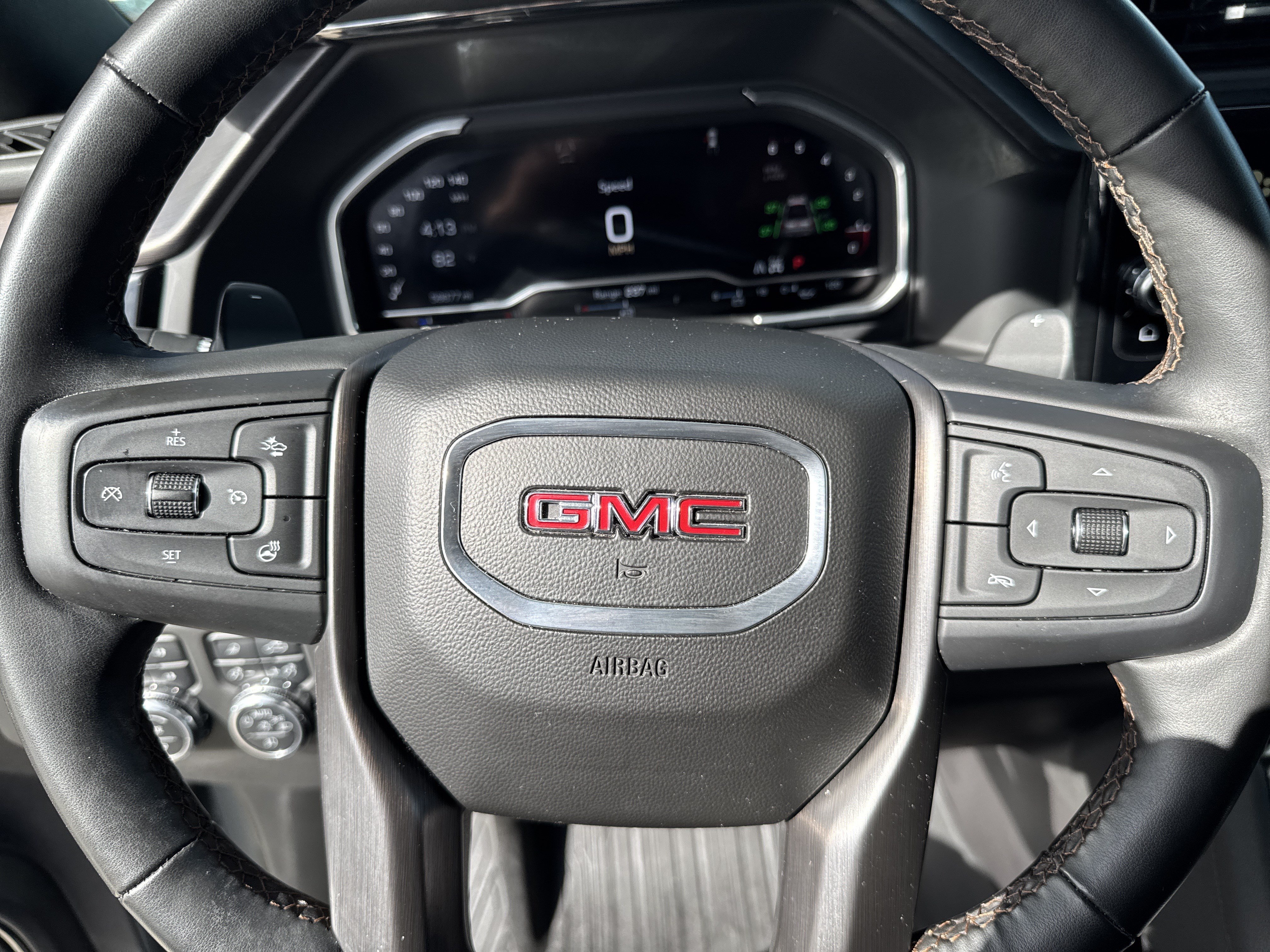 Used 2024 GMC Sierra 1500 AT4 w/ Technology Package AWD/4WD image 20