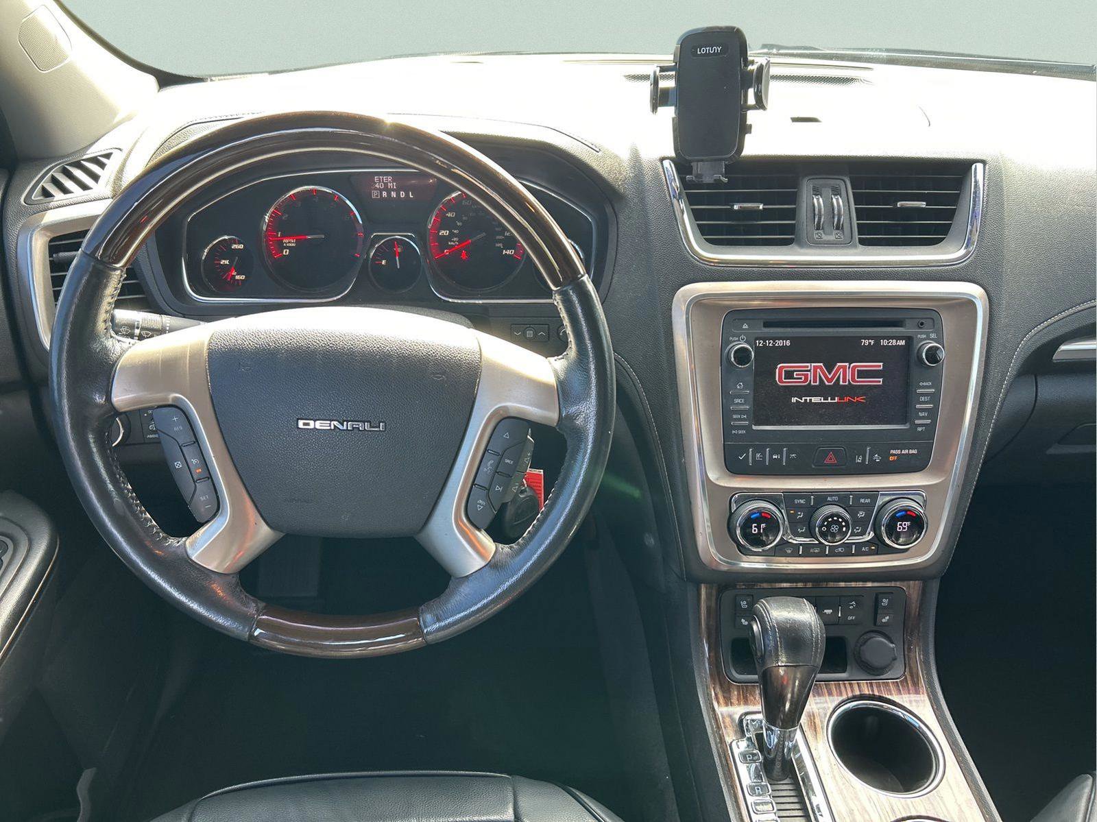 Used 2014 GMC Acadia Denali image 23