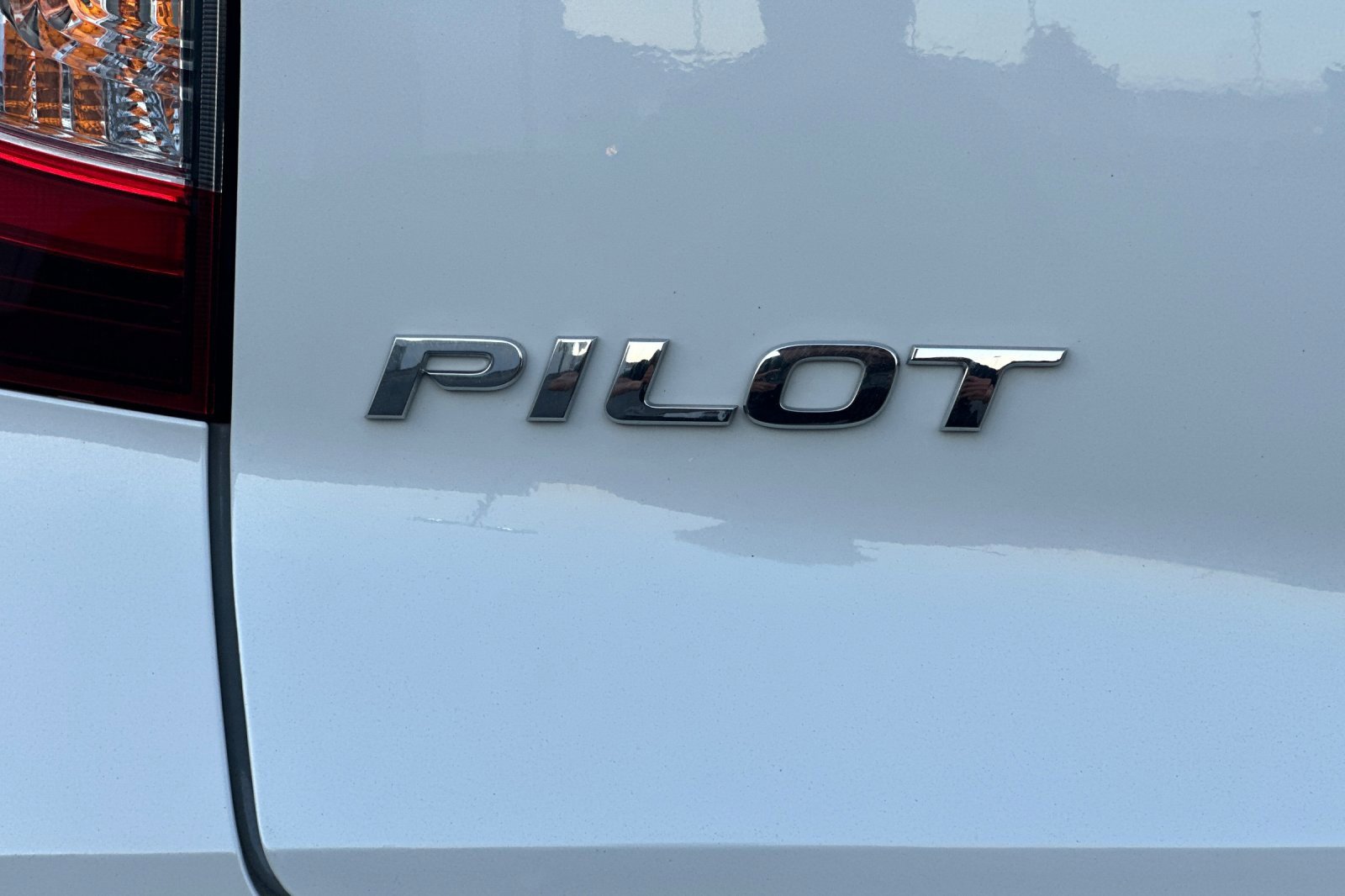 Used 2022 Honda Pilot Sport image 29