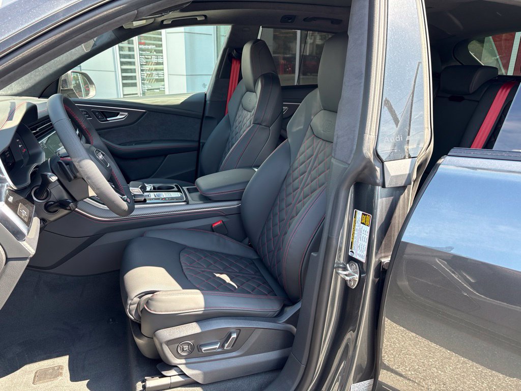 New 2027 Audi SQ8 Prestige AWD/4WD image 9