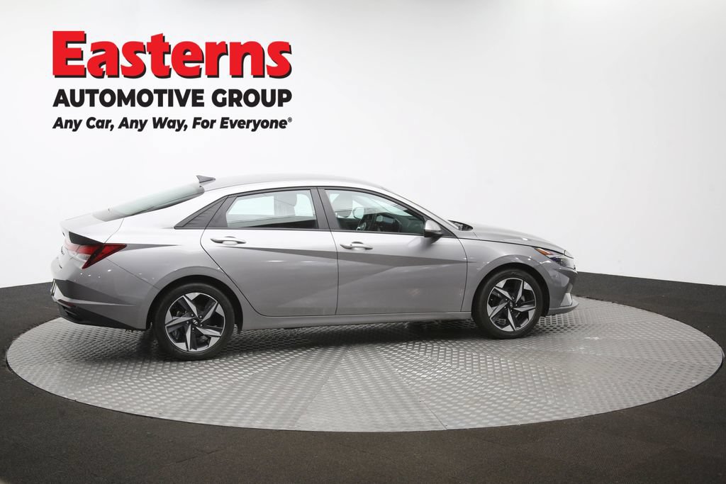 Used 2023 Hyundai Elantra SEL w/ Convenience Package FWD image 38