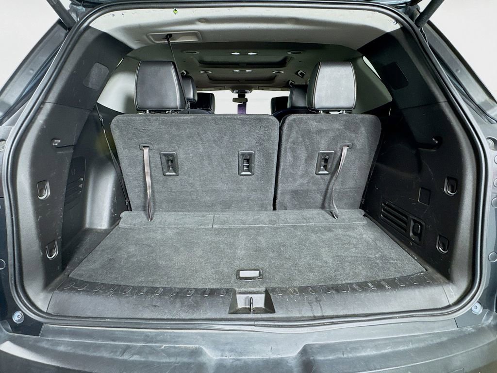 Used 2019 Chevrolet Traverse RS w/ LPO, Floor Liner Package AWD/4WD image 32