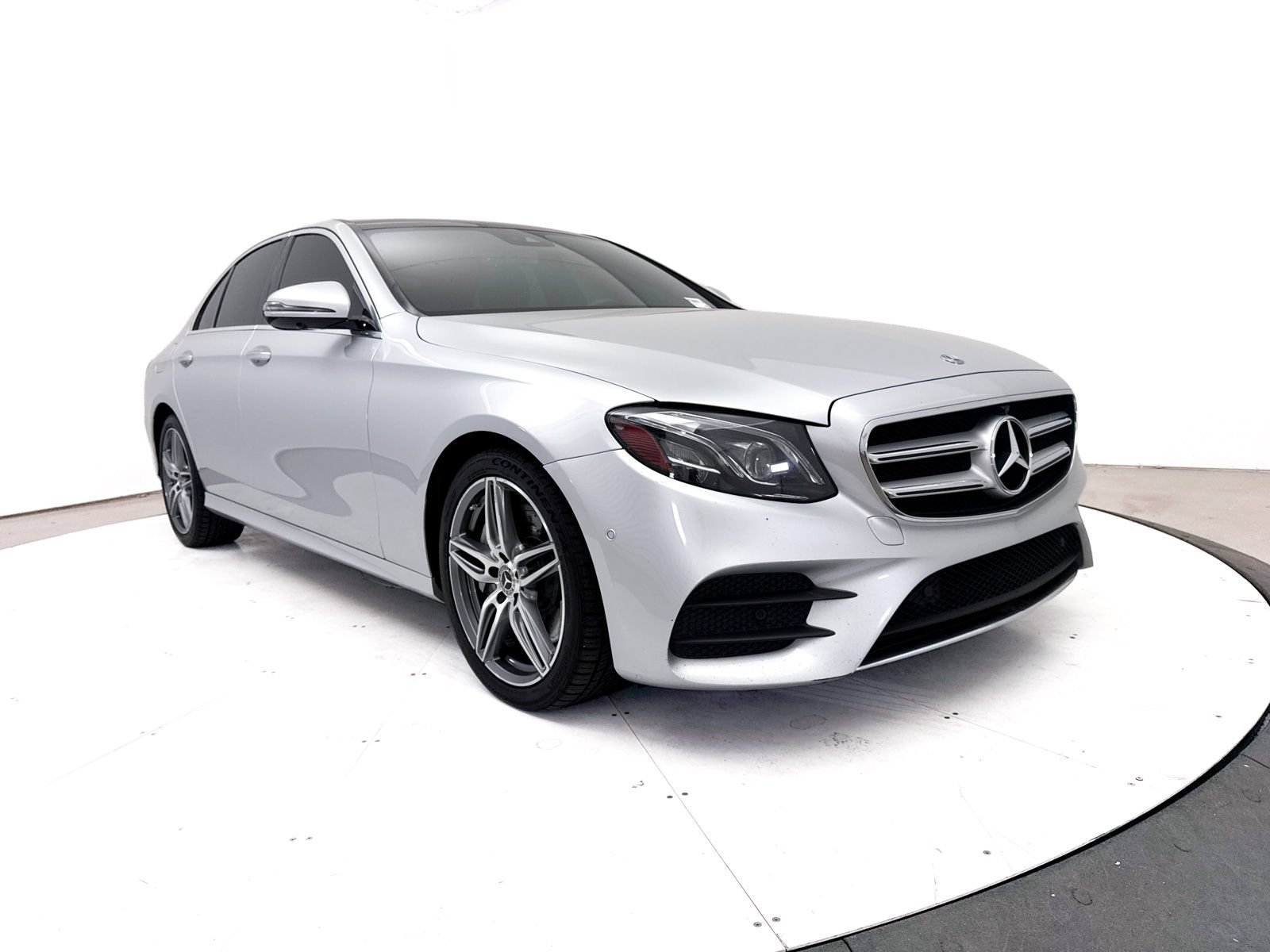 Used 2019 Mercedes-Benz E 300 4MATIC image 14