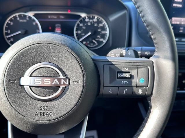 Used 2024 Nissan Rogue SV w/ SV Premium Package FWD image 23
