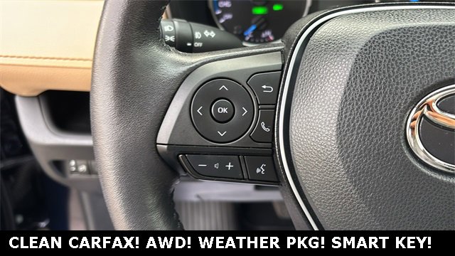 Used 2022 Toyota RAV4 XLE Premium image 12