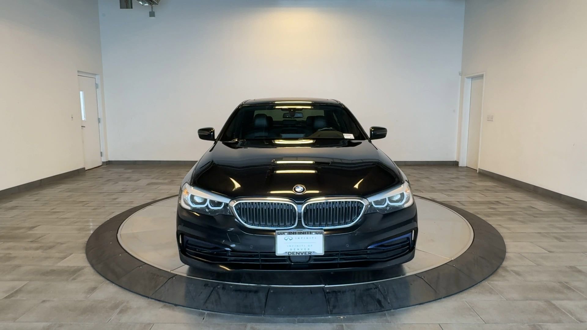 Used 2019 BMW 540i xDrive AWD/4WD image 2
