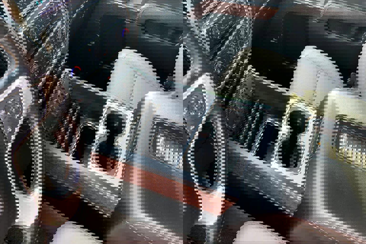 Used 2018 GMC Sierra 3500 SLT w/ Duramax Plus Package image 17