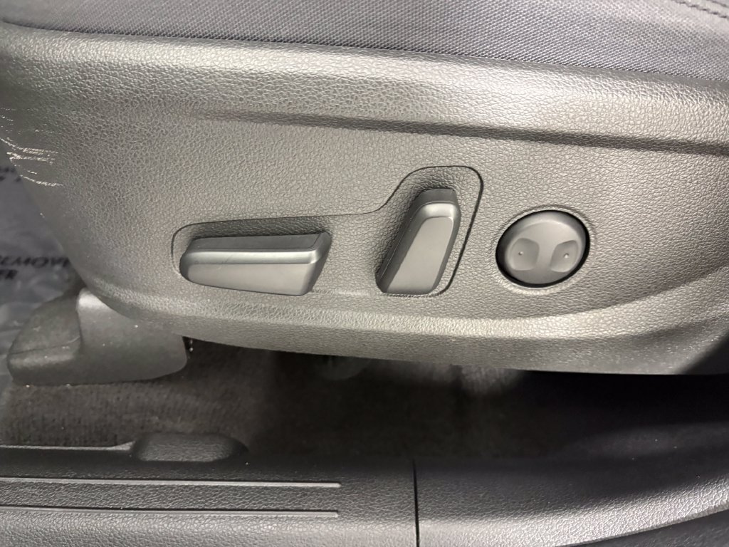 Used 2023 Hyundai Santa Fe SEL w/ Cargo Package AWD/4WD image 15