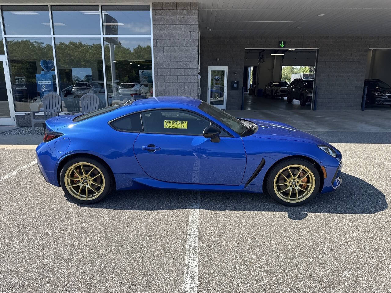 Used 2024 Subaru BRZ tS RWD image 2