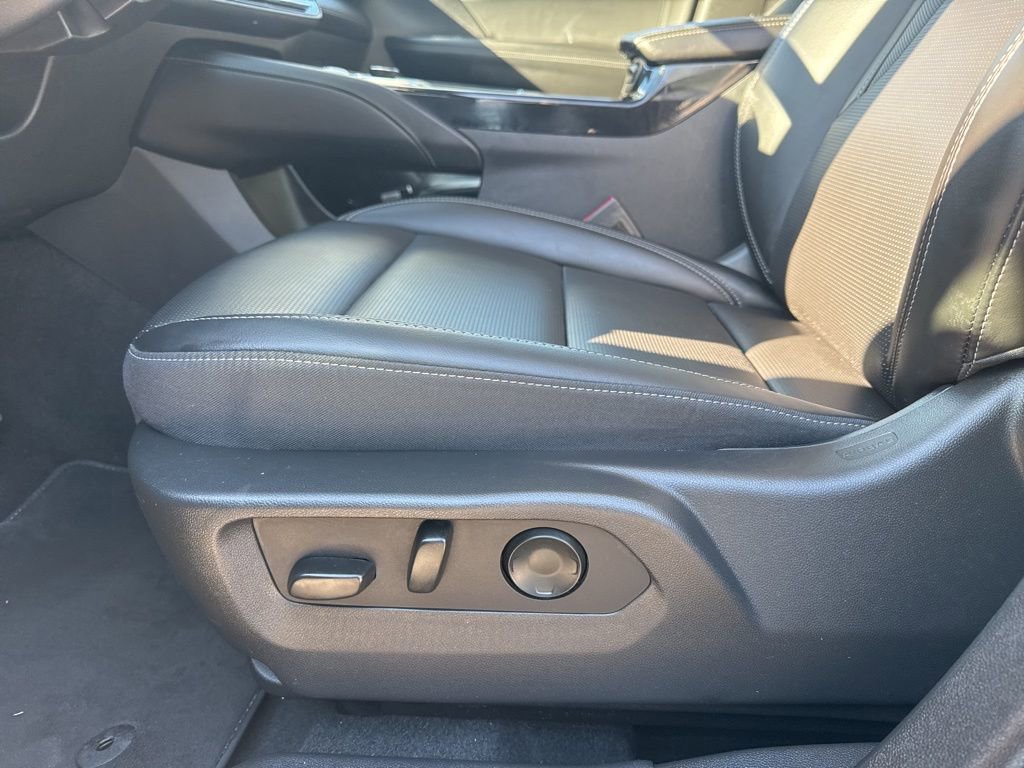 Used 2024 Buick Envision Preferred image 16