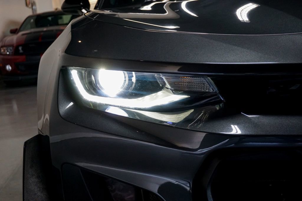 Used 2018 Chevrolet Camaro ZL1 image 78