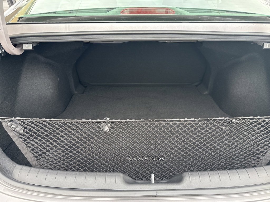 Used 2025 Hyundai Elantra SE w/ Cargo Package image 35