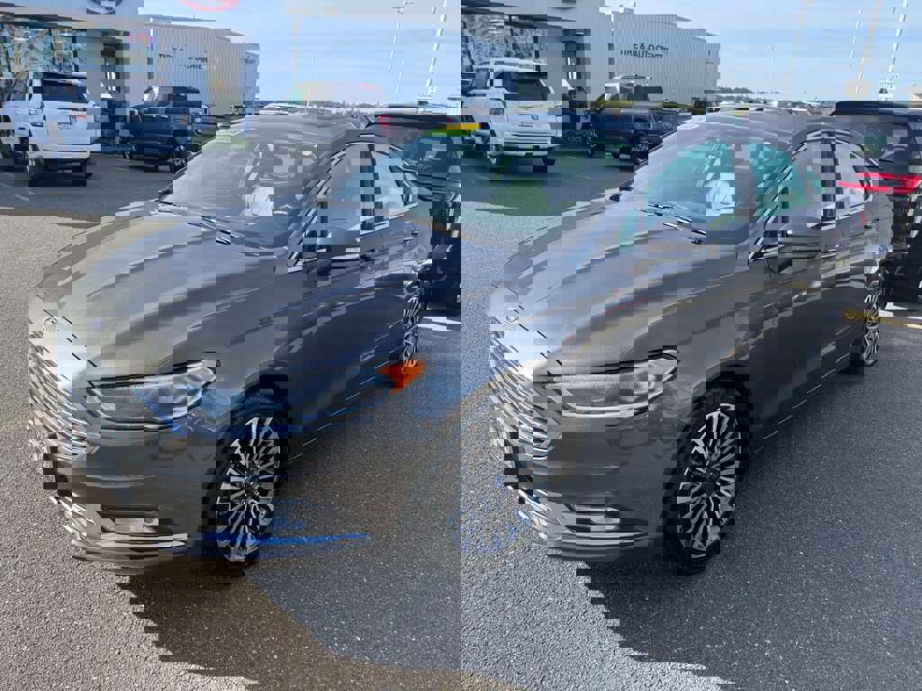 Used 2018 Ford Fusion Titanium image 9