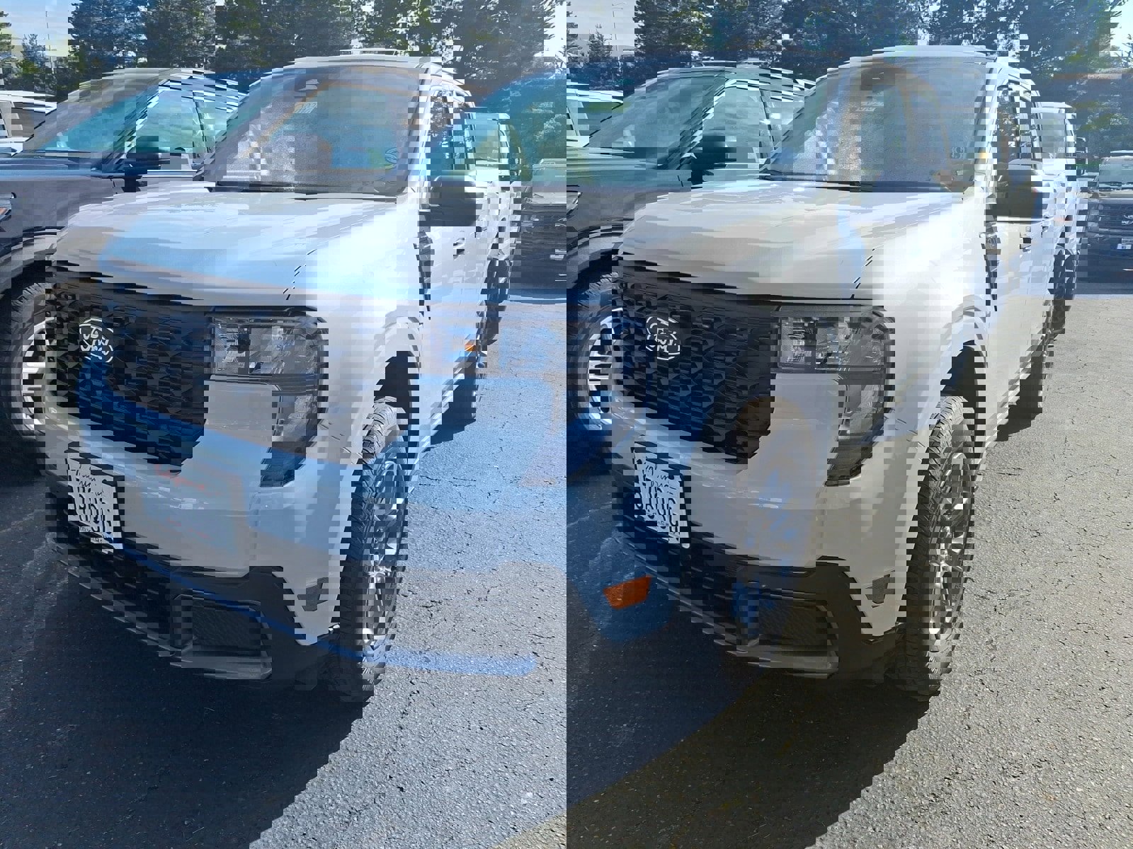 Used 2025 Ford Maverick XLT image 3