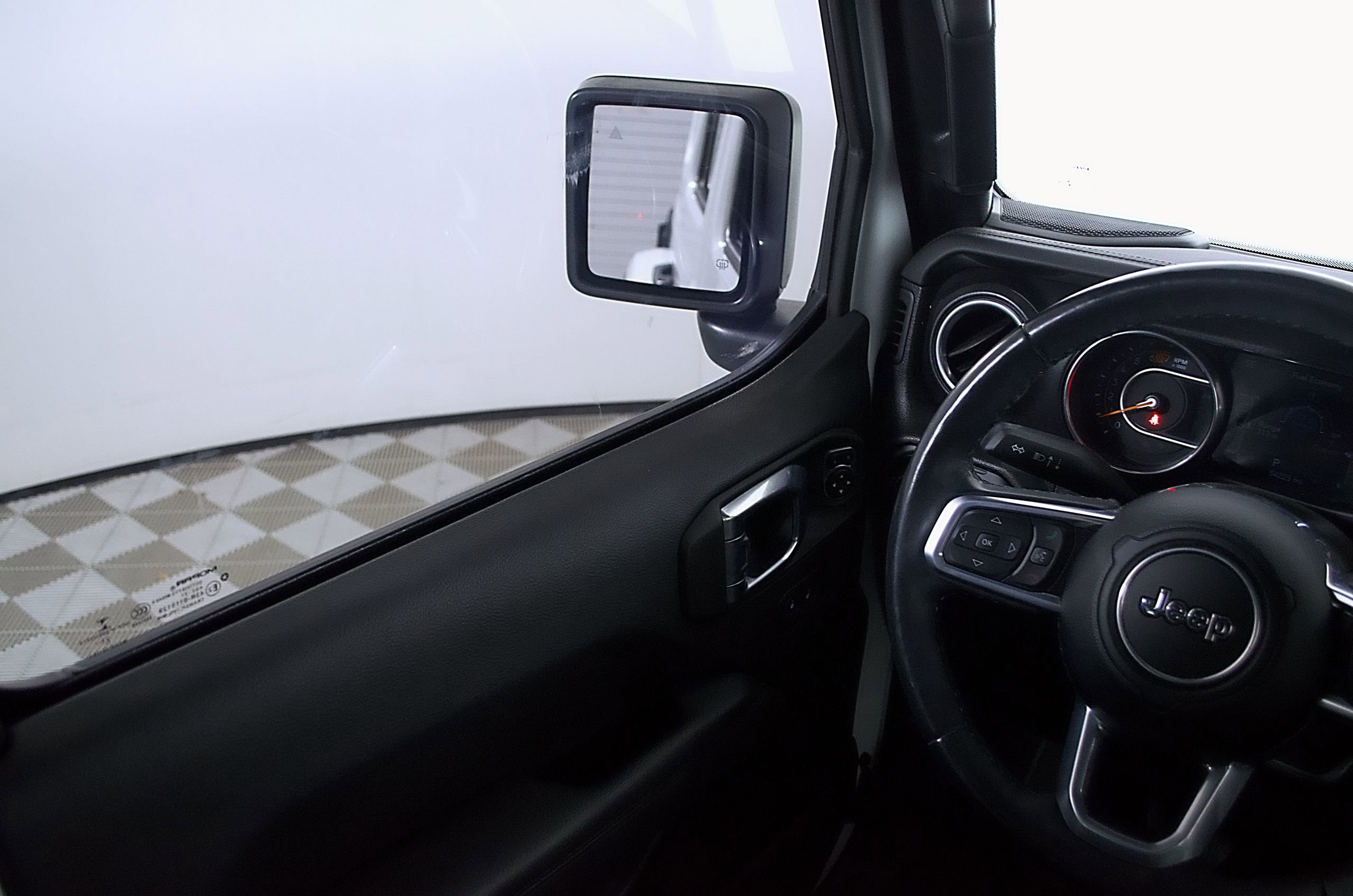 Used 2021 Jeep Wrangler Unlimited Sahara AWD/4WD image 22