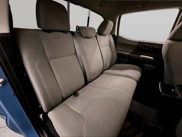 Used 2019 Toyota Tacoma SR5 AWD/4WD image 27