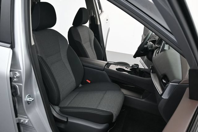 Used 2023 Nissan Rogue SV FWD image 27