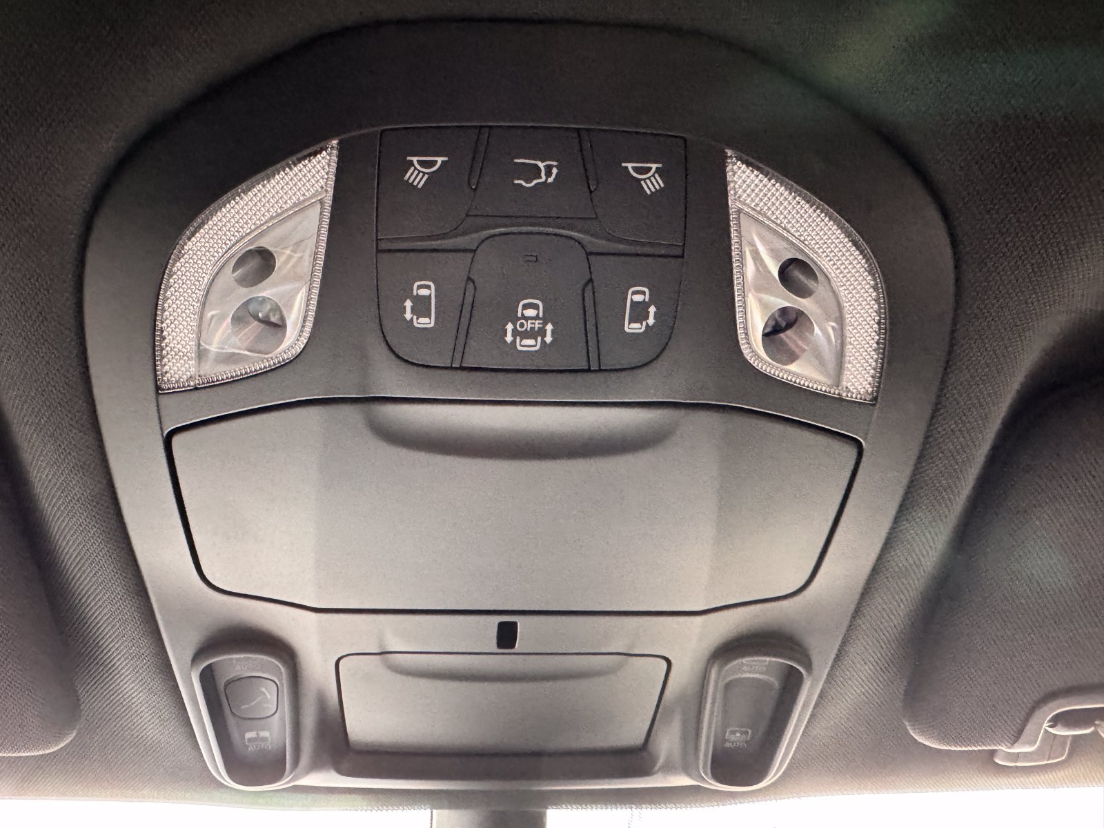 New 2026 Chrysler Pacifica Limited w/ S Appearance Package FWD image 32