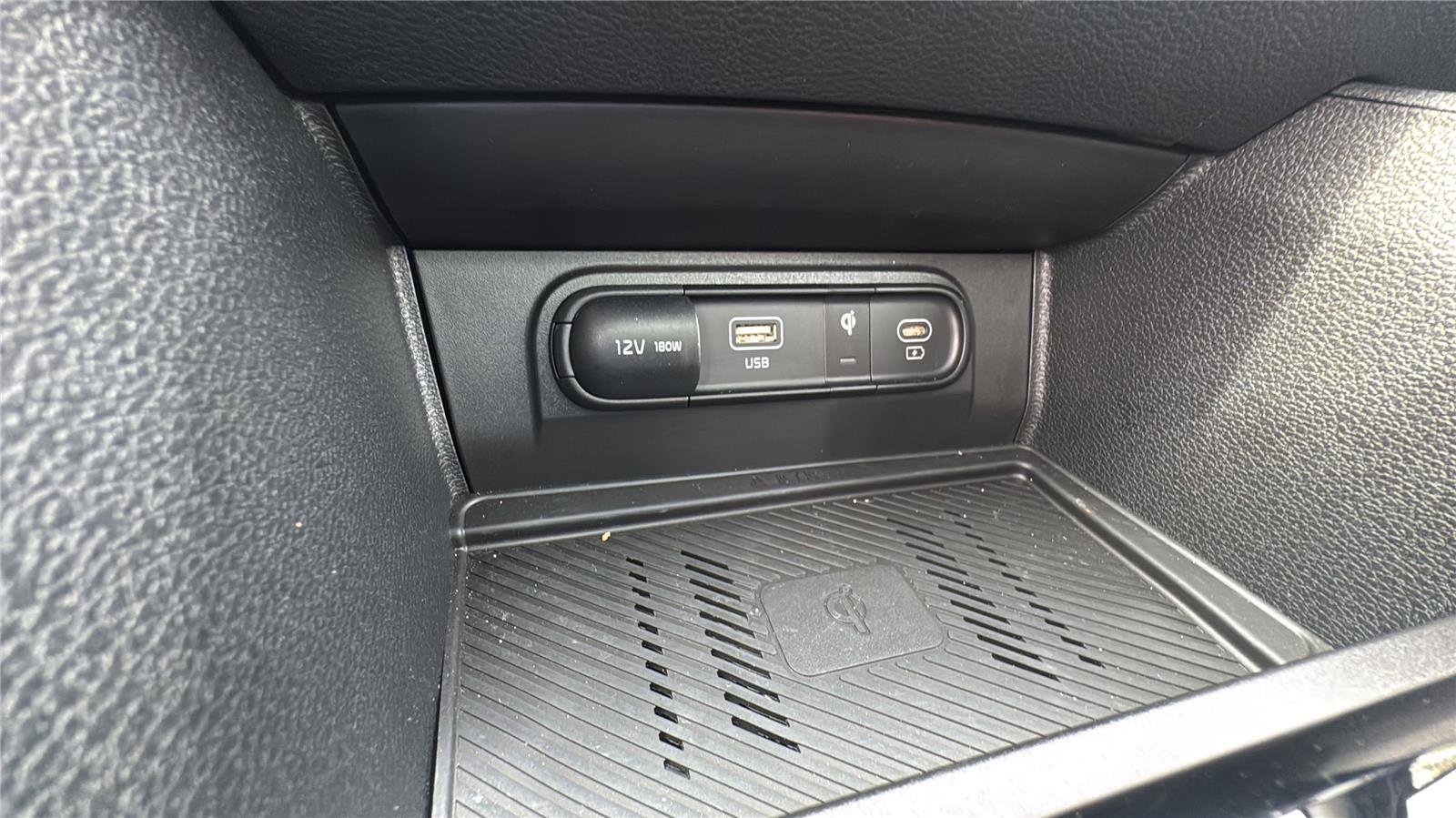 Used 2025 Kia Sportage X-Line w/ Premium Package image 19