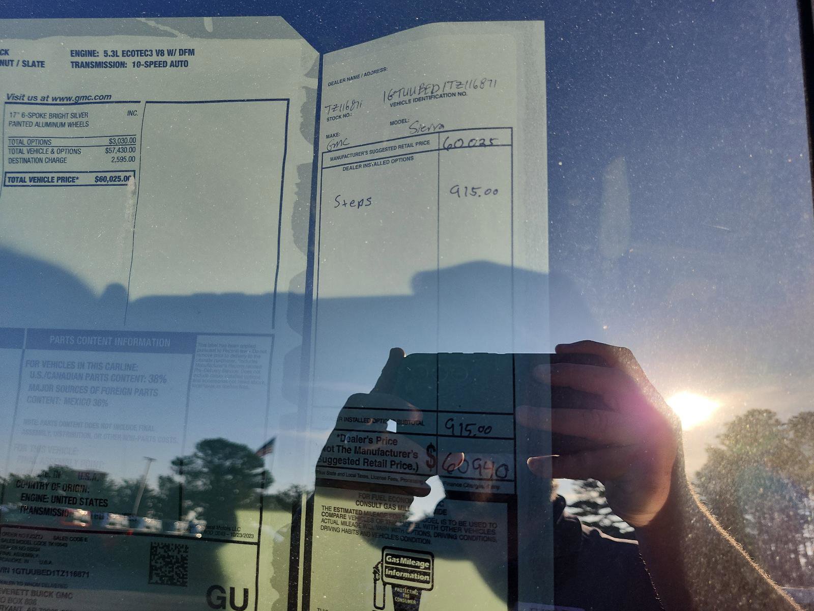 New 2026 GMC Sierra 1500 SLE image 23