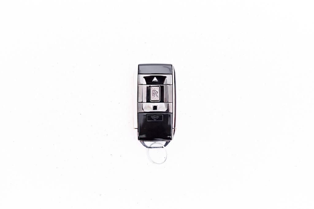 Used 2026 Rolls-Royce Cullinan AWD/4WD image 92