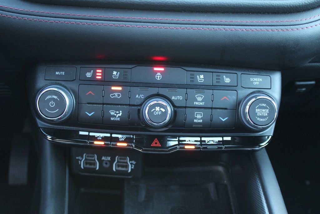 Used 2022 Dodge Durango R/T w/ Blacktop Package image 16