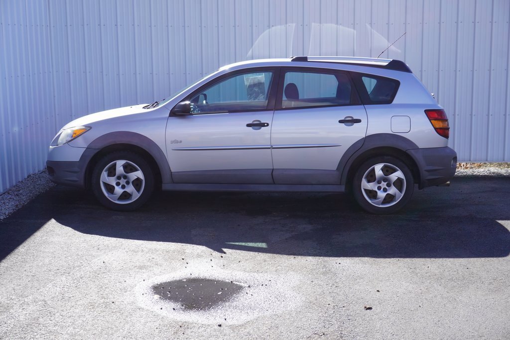 Used 2008 Pontiac Vibe w/ Preferred Package image 3