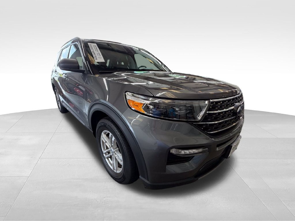 Used 2023 Ford Explorer XLT w/ Equipment Group 202A RWD image 7
