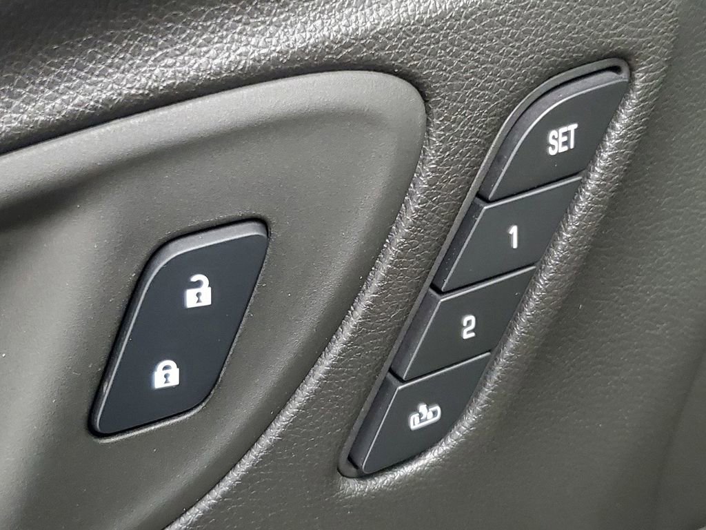 Used 2024 Buick Encore GX Avenir w/ Avenir Convenience Package image 29