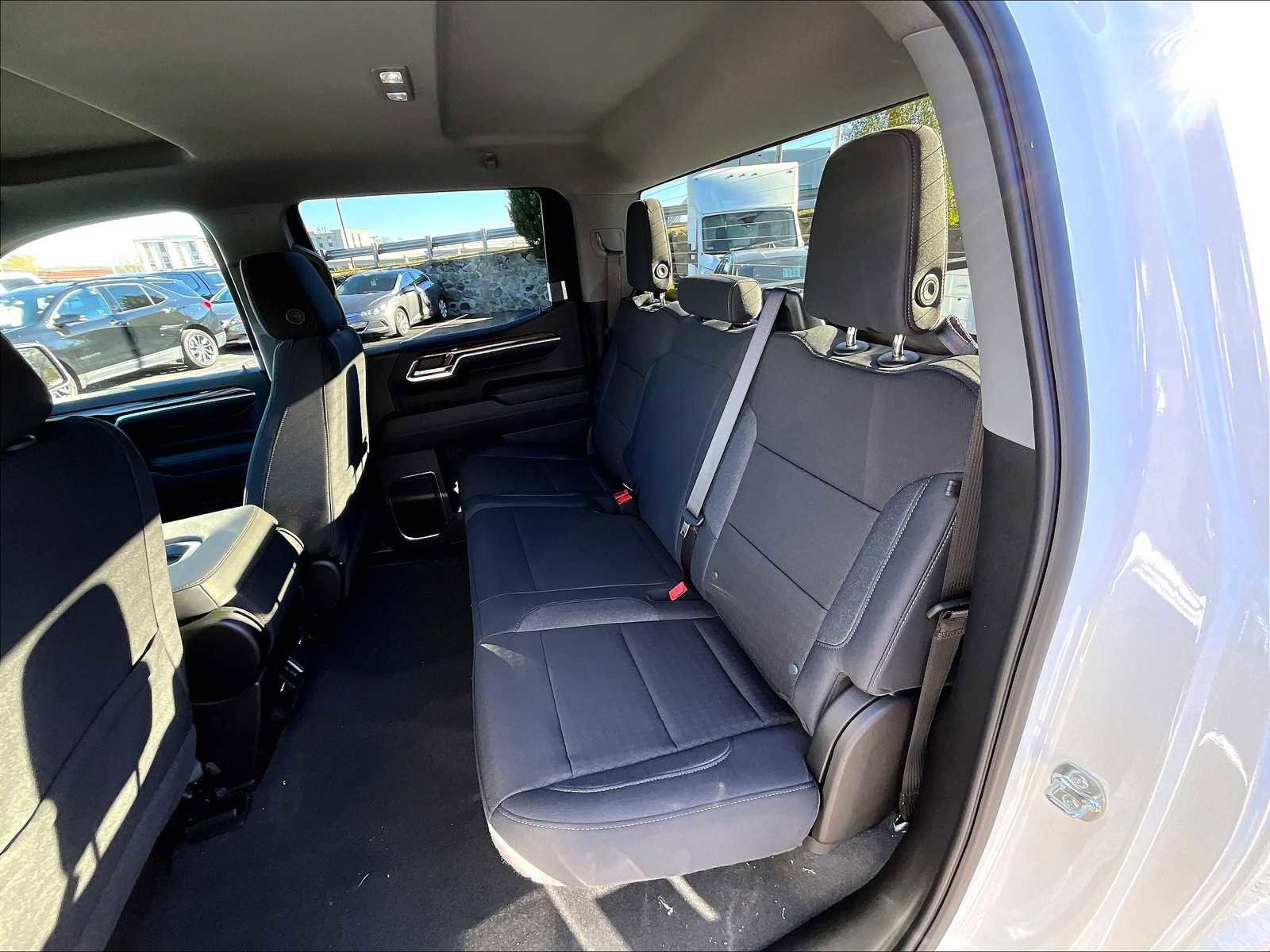 New 2025 Chevrolet Silverado 1500 LT image 15