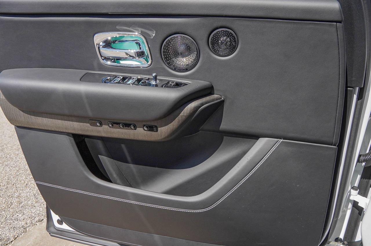 New 2026 Rolls-Royce Cullinan AWD/4WD image 33