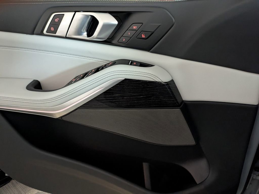 New 2026 BMW X5 sDrive40i RWD image 14