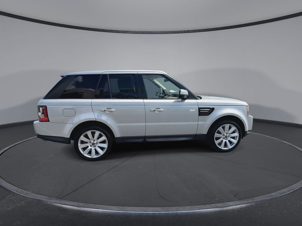 Used 2013 Land Rover Range Rover Sport HSE image 9