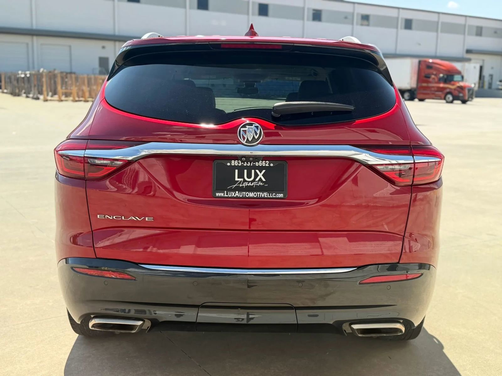 Used 2020 Buick Enclave Essence w/ Sound and Sites Package FWD image 9