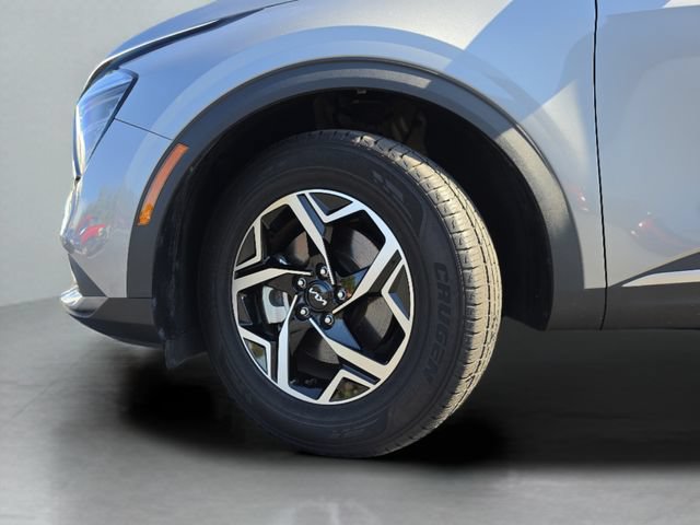Used 2025 Kia Sportage LX FWD image 40